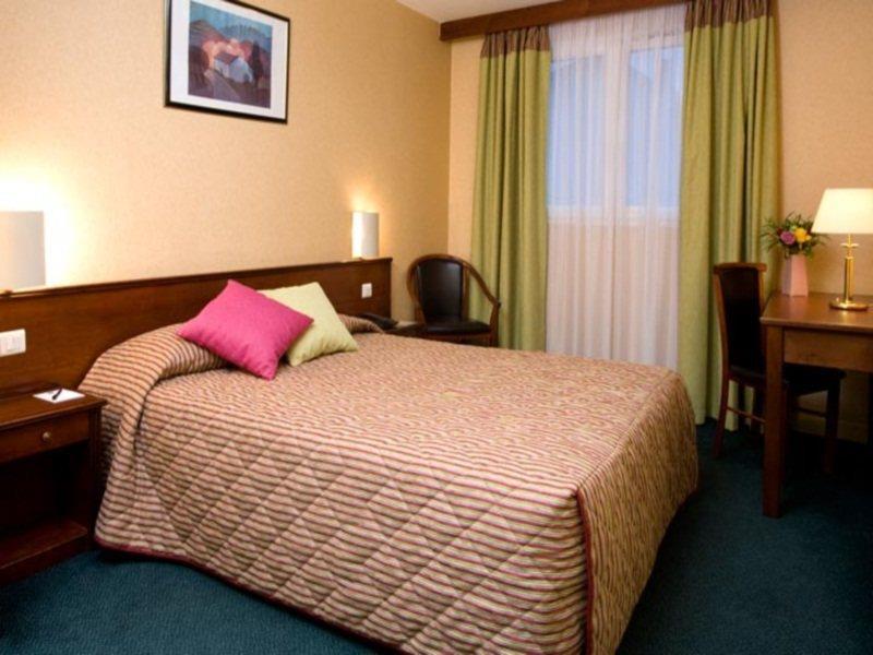 Hotel Bootcamp Issy-les-Moulineaux Room photo