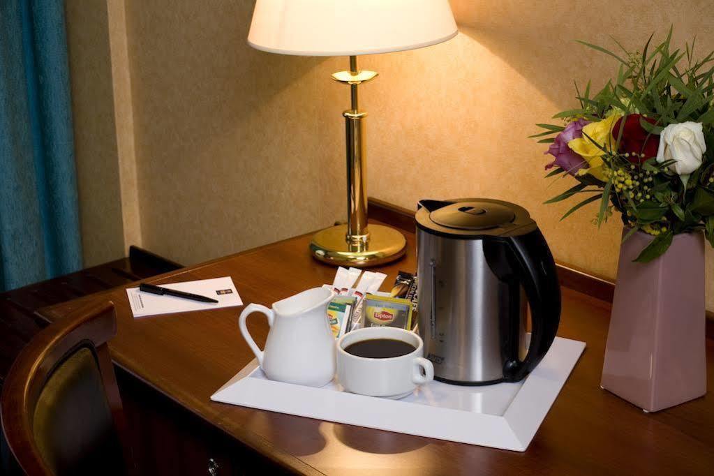 Hotel Bootcamp Issy-les-Moulineaux Room photo
